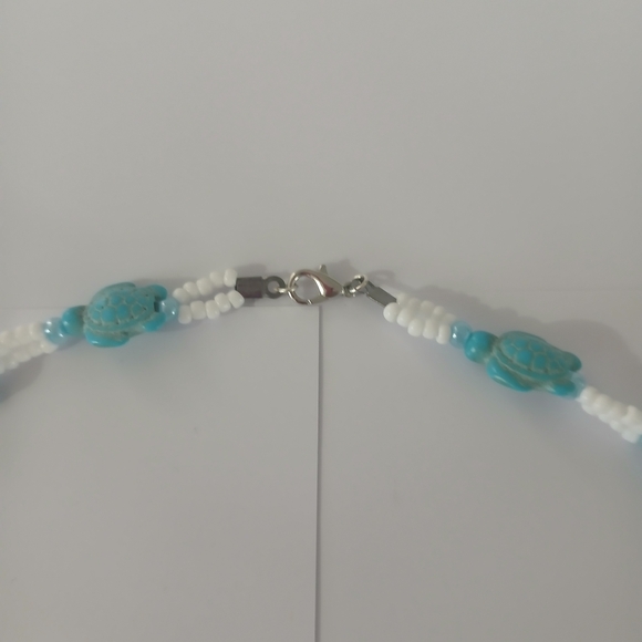 Turquoise and White Beaded Necklace - Picture 4 of 5